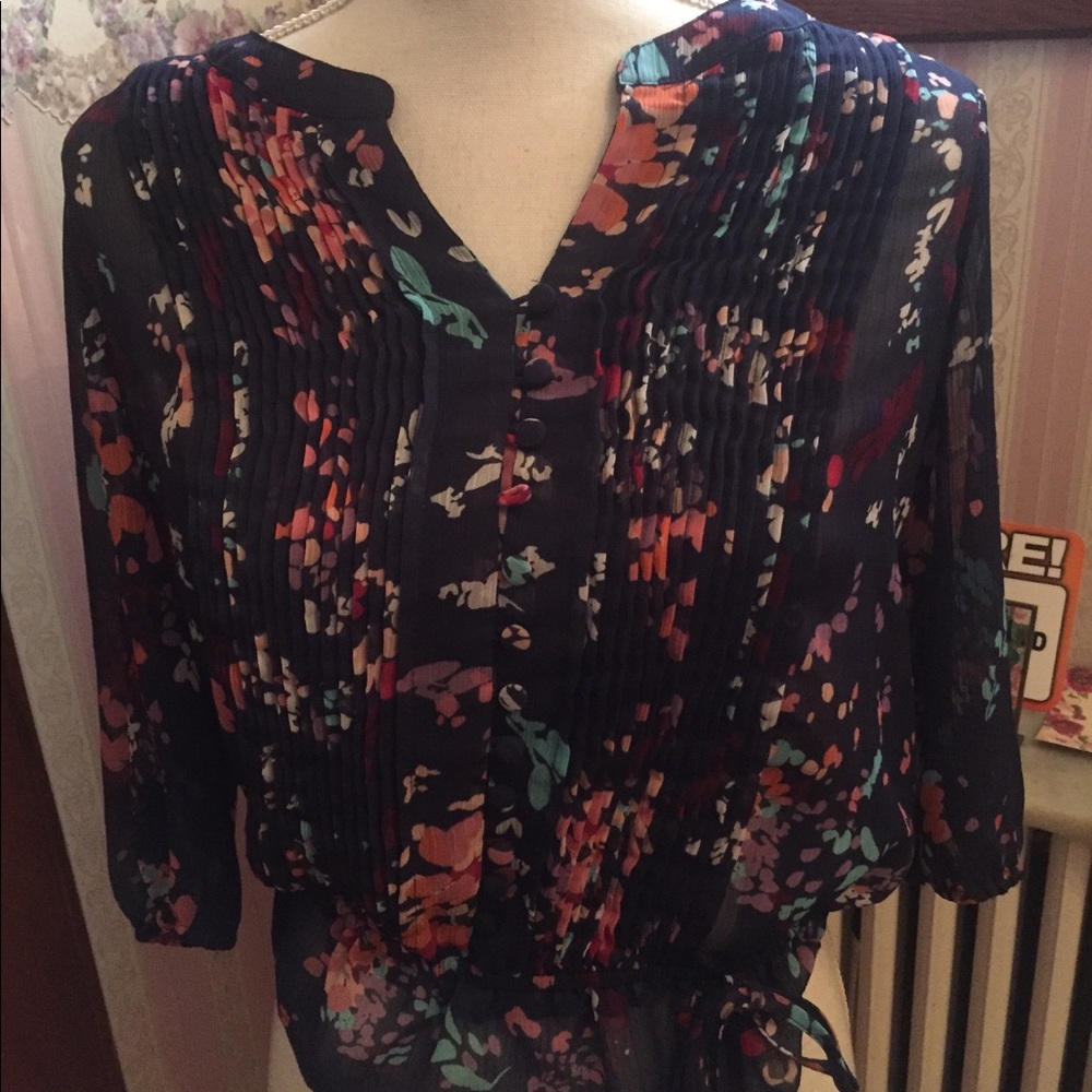 a.n.a floral blouse size PM